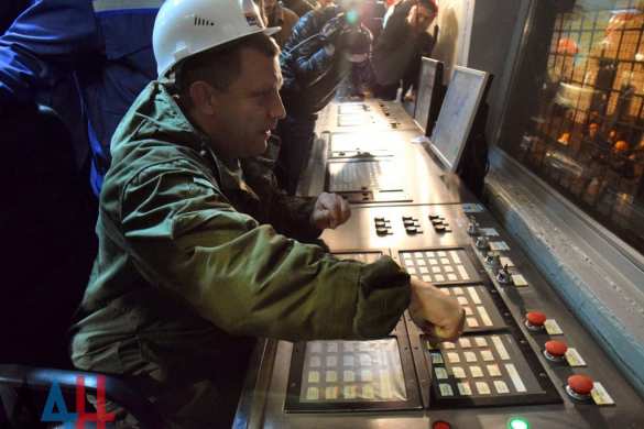 Захарченко запустил выплавку стали на Юзовском металлургическом заводе (+ВИДЕО, ФОТО) | Русская весна