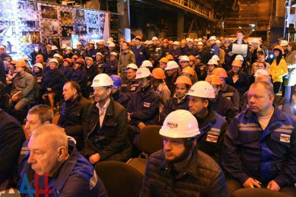 Захарченко запустил выплавку стали на Юзовском металлургическом заводе (+ВИДЕО, ФОТО) | Русская весна