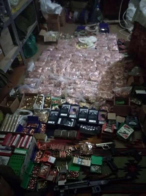 Это Украина: в Кривом Роге обнаружили подпольный завод боеприпасов (ФОТО) | Русская весна