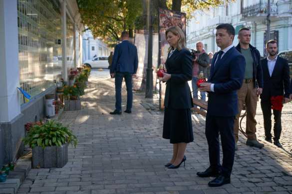 «День захисника»: Зеленский с женой почтили память погибших карателей (ФОТО) | Русская весна