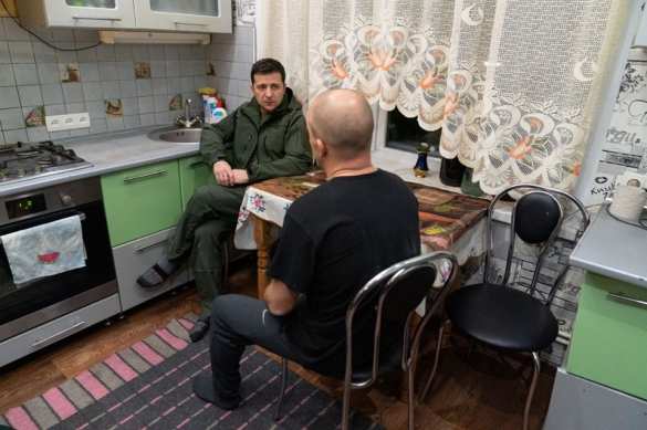 Зеленский рассказал свою версию разговора с нацистами (ФОТО, ВИДЕО) | Русская весна