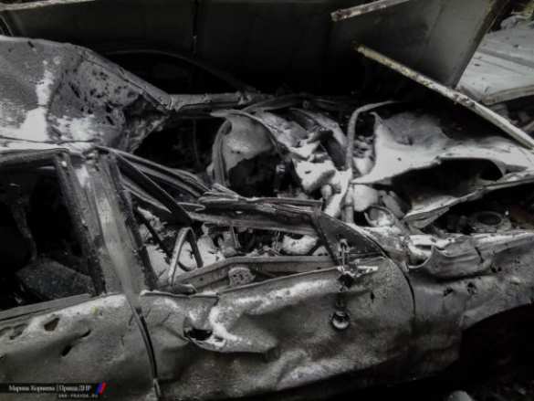 Последствия обстрела Киевского района Донецка: под ударом ж/д рынок и многоэтажки (ФОТО) | Русская весна