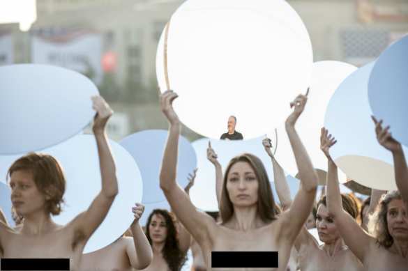 130 американок разделись на акции против Трампа (ФОТО) | Русская весна