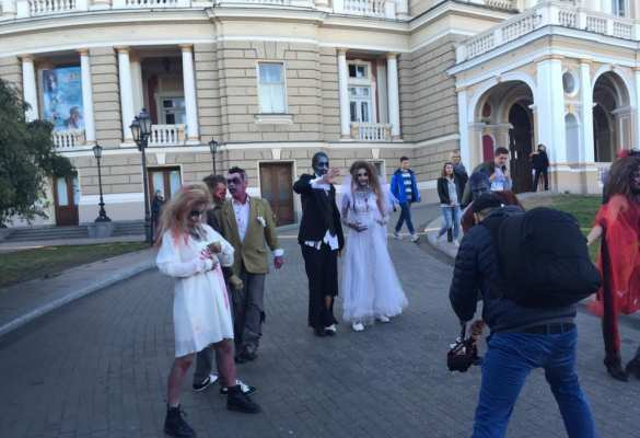В Одессе состоялась зомби-свадьба (ФОТОФАКТ) | Русская весна