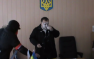 Типичная Украина: «Активисты» напали на чиновника в его кабинете (ВИДЕО 18+) | Русская весна