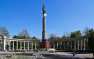 Туристы из России не позволили вандалам осквернить мемориал советским воинам в центре Вены | Русская весна