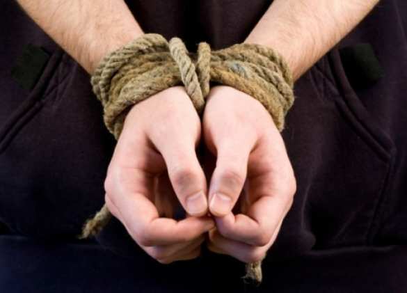 Нечеловеческие пытки: о пяти кругах ада для пленных на Украине | Русская весна