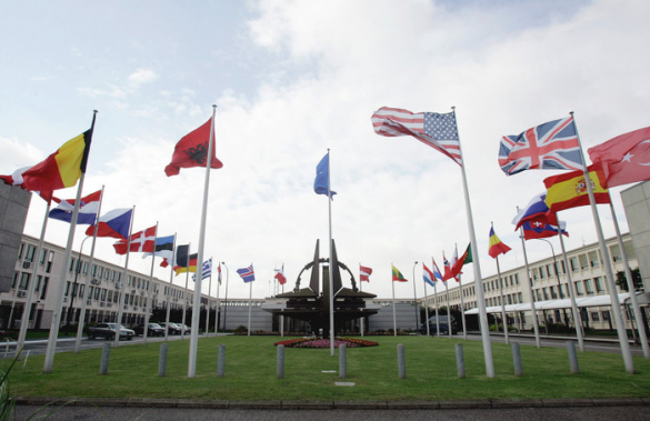 Тысяча военнослужащих стран НАТО и других государств примут участие в учениях «Быстрый трезубец» на западе Украины | Русская весна