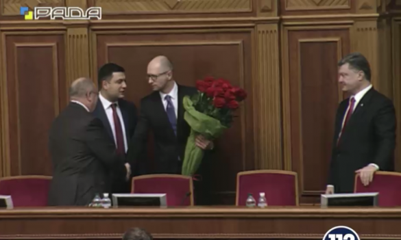 Непыльная работа: Депутаты Рады за семь дней не проработали и семи часов (видео) | Русская весна