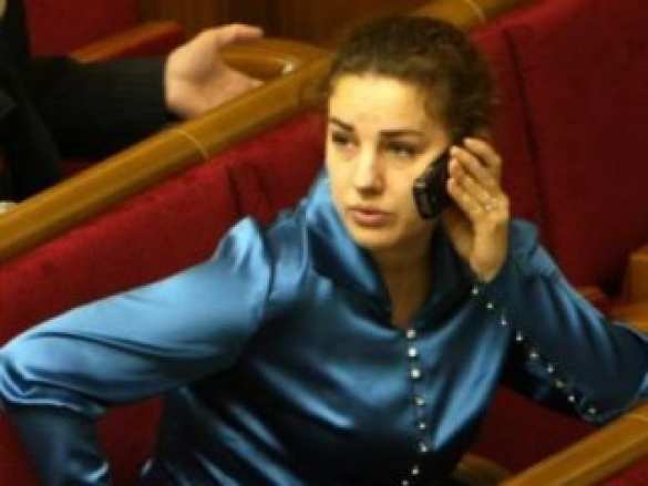 «Iз позитиву…» — нардеп Леся Оробец бурно радуется гибели жителей Юго-Востока | Русская весна