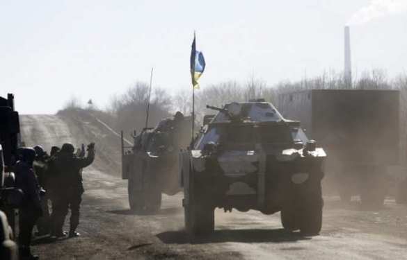 Kiev forces move 30 units of military hardware towards Donetsk — DPR  | Русская весна