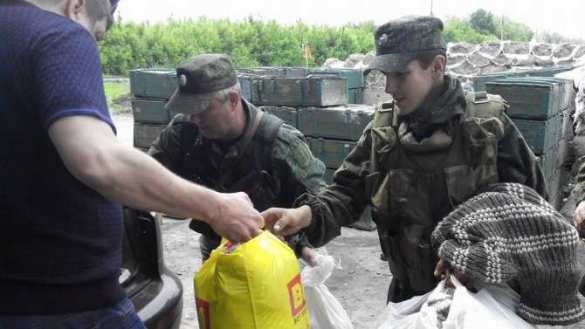 «Русская Весна» передала очередную партию гуманитарной помощи защитникам Донбасса (ФОТО, ВИДЕО) | Русская весна