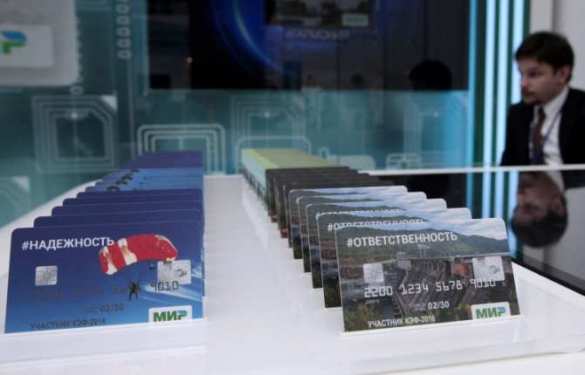 До конца года Крым будет обеспечен платежными картами «Мир» | Русская весна