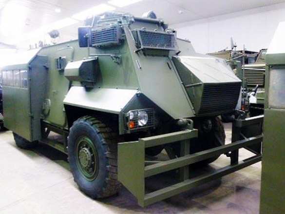 Первые итоги перемирия — в Одессу прибыла партия    б/у бронеавтомобилей «Saxon» британского производства (ФОТО) | Русская весна