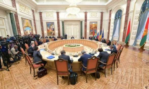 Ukraine peace talks conclude for night in Minsk | Русская весна