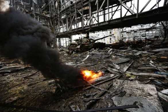 Das Gefecht im Flughaven von Donezk am 12.06.2015. Spezialeinheit &quot;SOMALI&quot; (VIDEO 18 +) | Русская весна