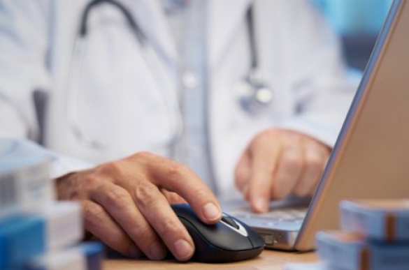 Московским врачам разрешат работать из дома | Русская весна