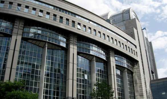 ЕС призывает Киев восстановить связи с Донбассом | Русская весна