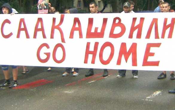 В Одессе активисты требовали отставки Саакашвили (ФОТО, ВИДЕО) | Русская весна