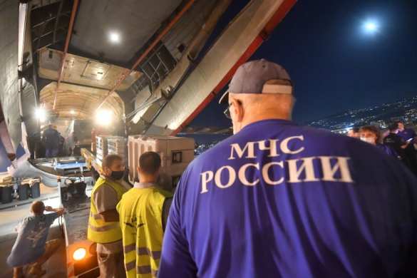 Спасатели МЧС РФ достают из-под завалов в Бейруте тела погибших (ФОТО, ВИДЕО) | Русская весна