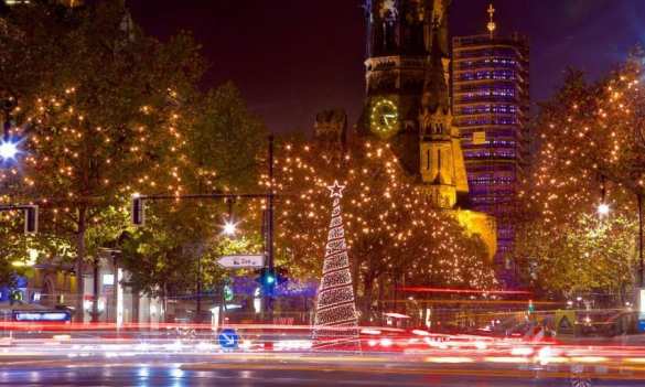 Берлин отказался от рождественского освещения на двух главных улицах | Русская весна