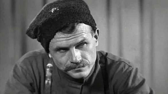 В России открыт памятник казаку, который убил Чапаева (ФОТО) | Русская весна