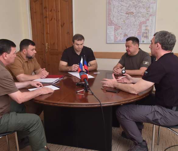 Глава ДНР и губернатор Амурской области обсудили вопросы сотрудничества | Русская весна