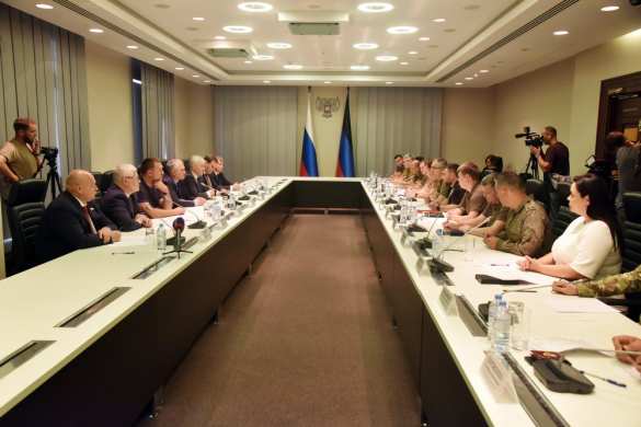 Глава ДНР и Председатель Госдумы обсудили в Донецке вопросы взаимодействия парламентов (ФОТО) | Русская весна