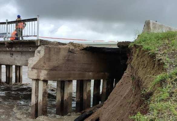 Транссиб под ударом непогоды: из-за паводков обрушился железнодорожный мост (ФОТО) | Русская весна