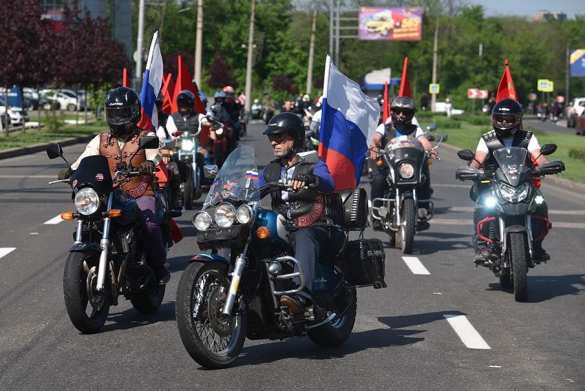 Поедем тогда в другой город: из-за коронавируса «Ночным волкам» не разрешили проводить шоу в Крыму (ВИДЕО) | Русская весна