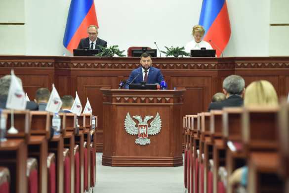 Глава ДНР: Россия открыла для нас все двери | Русская весна