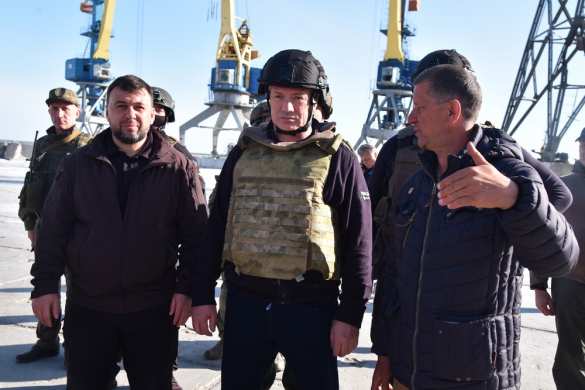 Глава ДНР и зампред Правительства РФ оценили объём восстановительных работ в освобождённых городах на юге ДНР (ФОТО, ВИДЕО) | Русская весна