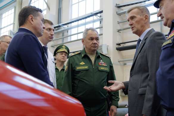 Шойгу с проверкой посетил производство БПЛА на предприятиях ОПК в Удмуртии (ВИДЕО) | Русская весна