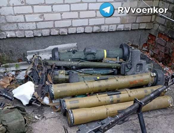 Трофеи «Отважных»: ВСУ бросают дорогие «подарки» Запада (ФОТО) | Русская весна