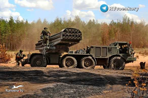 Огненный «Ураган» обрушился на врага у Артёмовска (ВИДЕО) | Русская весна