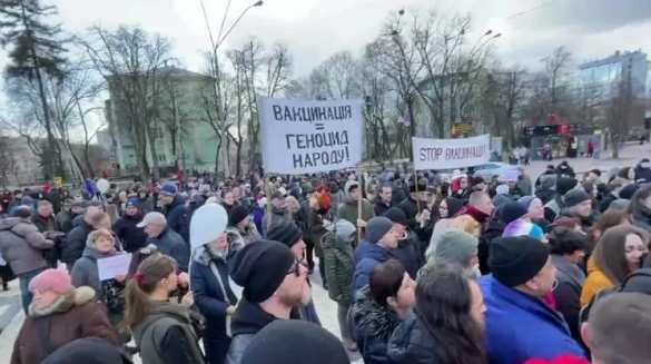 Наступление на антиваксеров? В России могут возбудить уголовные дела против 37 противников прививок | Русская весна