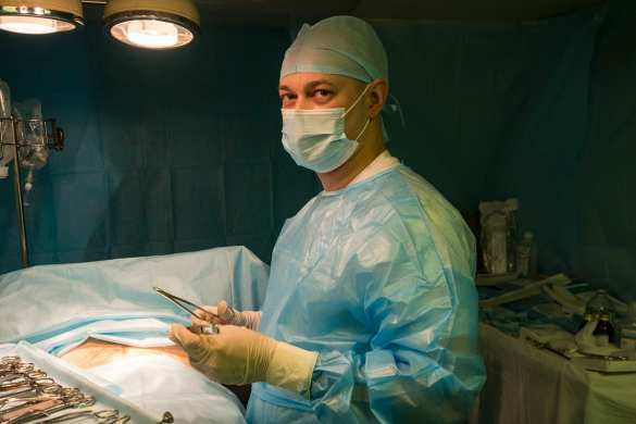 Ранение в сердце: Брат из Осетии на своих руках занёс в операционную своего близнеца (ВИДЕО 18+) | Русская весна