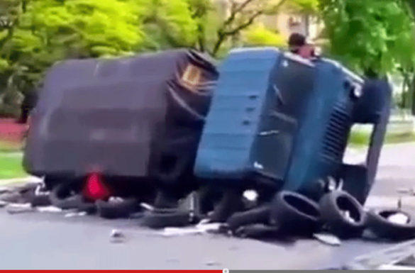 Десятки пострадавших в Мариуполе — цена пиара гомосексуалиста О.Ляшко (видео) | Русская весна