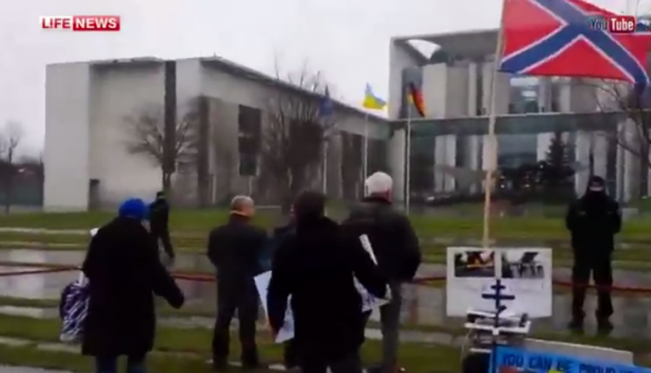 Яценюку у Бундестага кричали: «Фашист!» (видео) | Русская весна