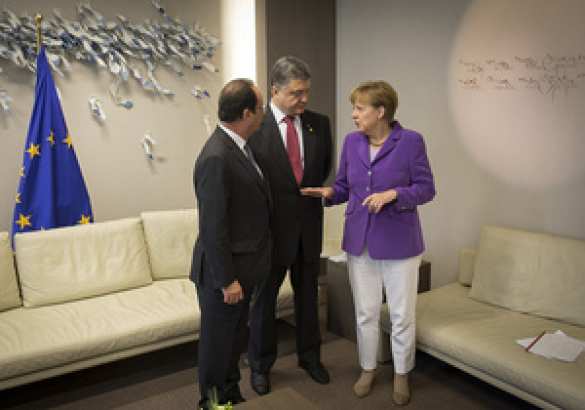 В Париже встретились Меркель, Олланд и Порошенко (видео) | Русская весна