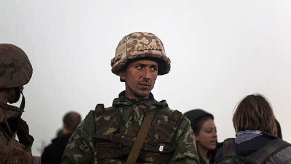 Война глазами врага: подбитая бронетехника и раненые солдаты (видео) Война глазами врага: подбитая бронетехника и раненые солдаты (видео) | Русская весна