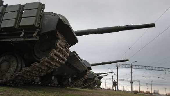 Сводка: ВСУ регулярно пытаются танками отбить аэропорт Донецка | Русская весна