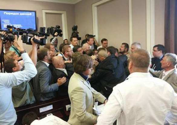 Командиры карательных батальонов потребовали от Виталия Кличко извинений | Русская весна