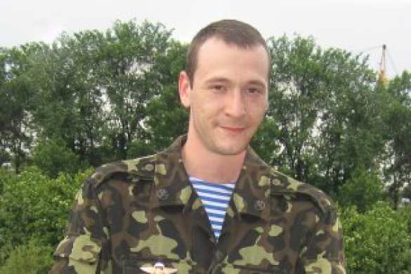 Месяц родители не могут найти тело погибшего бойца | Русская весна