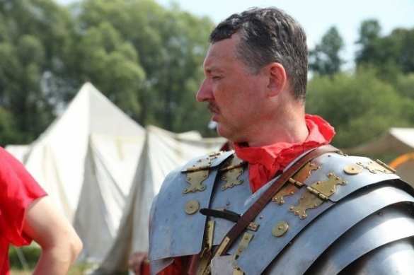 Игорь Стрелков: Сегодня относительно спокойно. Укропы тянут войска | Русская весна