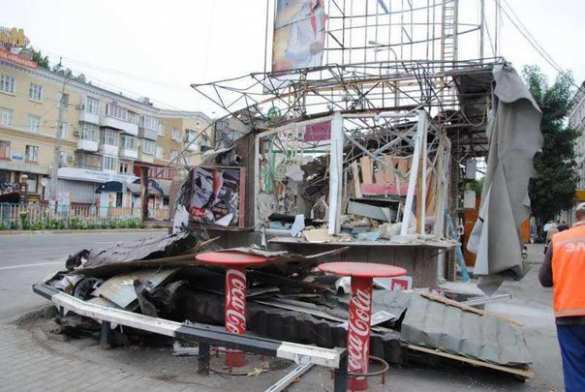 200 000 People Blocked in a Ghost City - Report From Lughansk (photos, video) | Русская весна