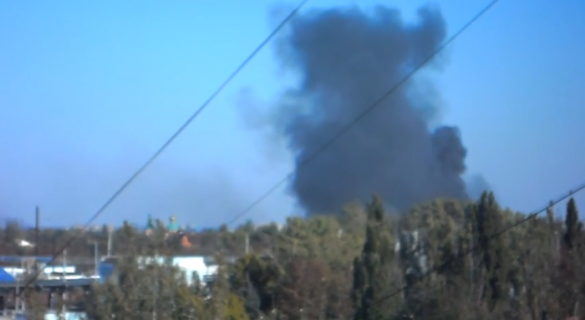 В аэропорту Донецка начался сильный пожар (видео) | Русская весна