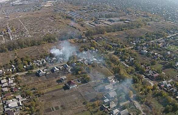 Фронтовой донецкий аэропорт с высоты птичьего полета (видео) | Русская весна