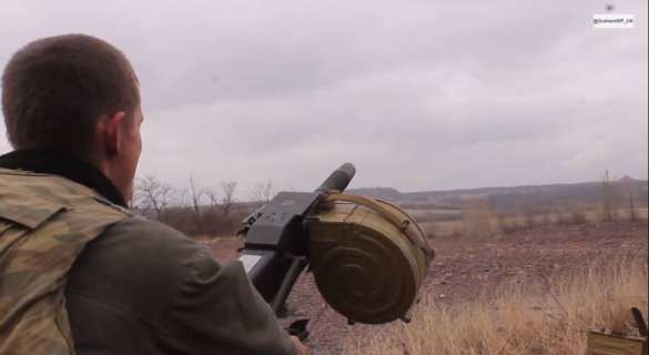 Перемирие: ополченцы в бою под Горловкой (видео Г. Филлипса 18+) | Русская весна