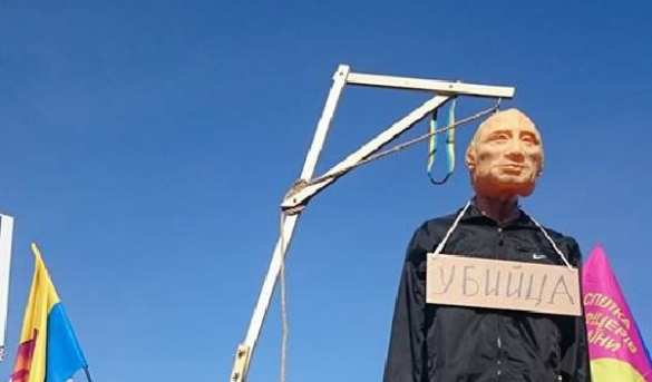 На Майдане повесили чучело Путина (ФОТО) | Русская весна